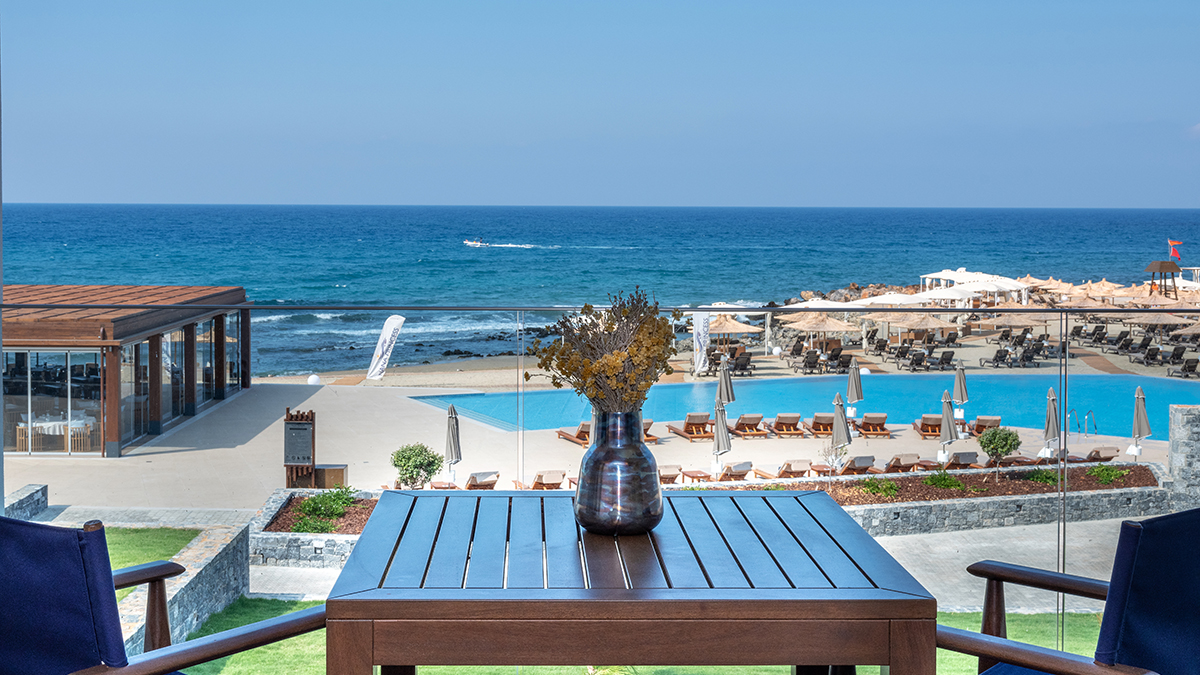 Aqua Marine Suite Waterfront with heated outdoor whirlpool and gym